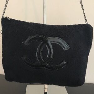 Authentic CHANEL VIP Large CC Makeup Black Cross Body Clutch Shoulder Chain Bag